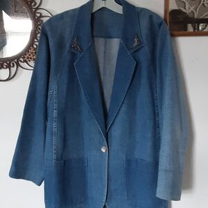 VINTAGE TWO TONE NO BRAND WOMENS  JEAN JACKET W/STYLISH METAL LAPEL PINS, SIZE 8